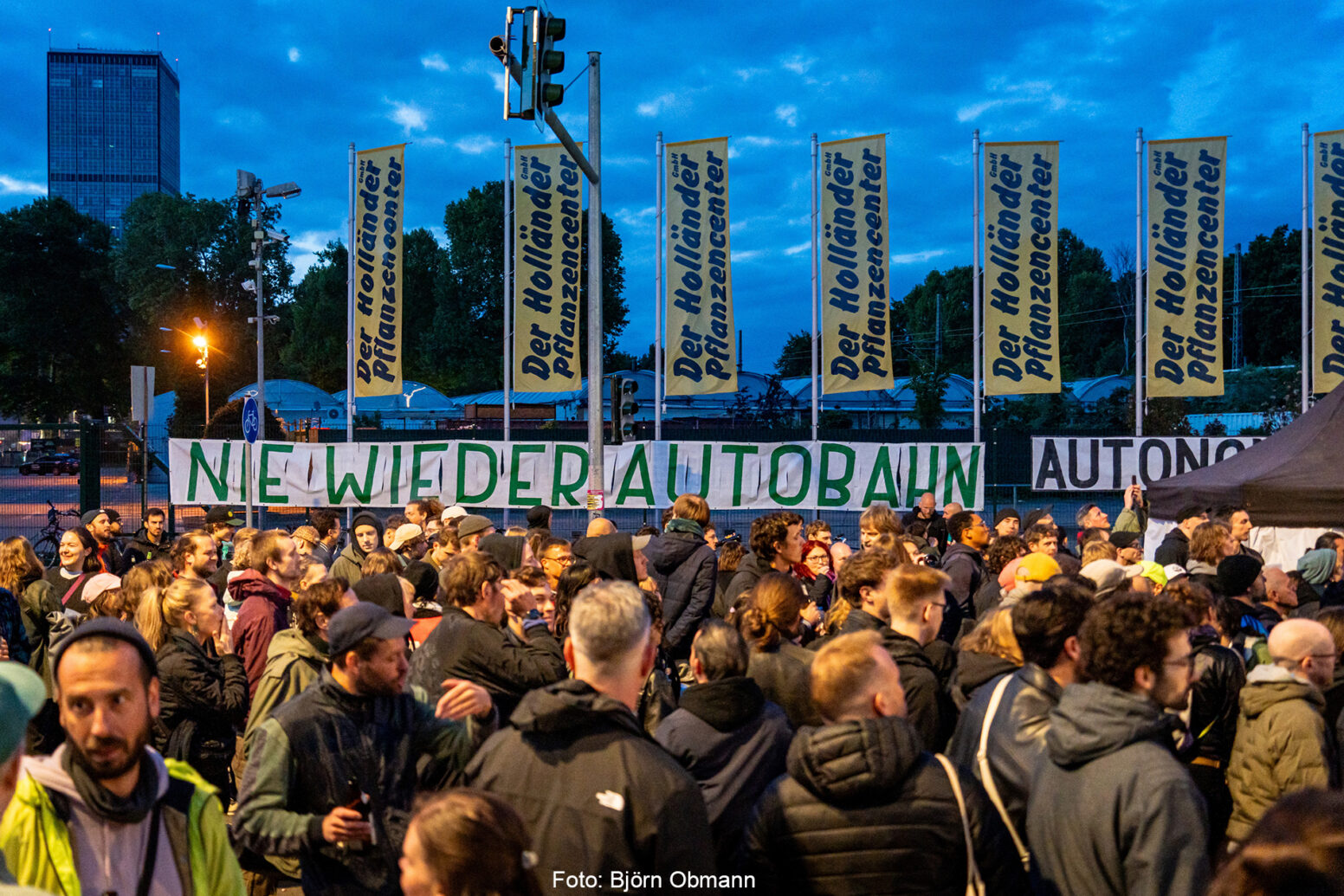 A100 wegbassen Demo am 17.5.25