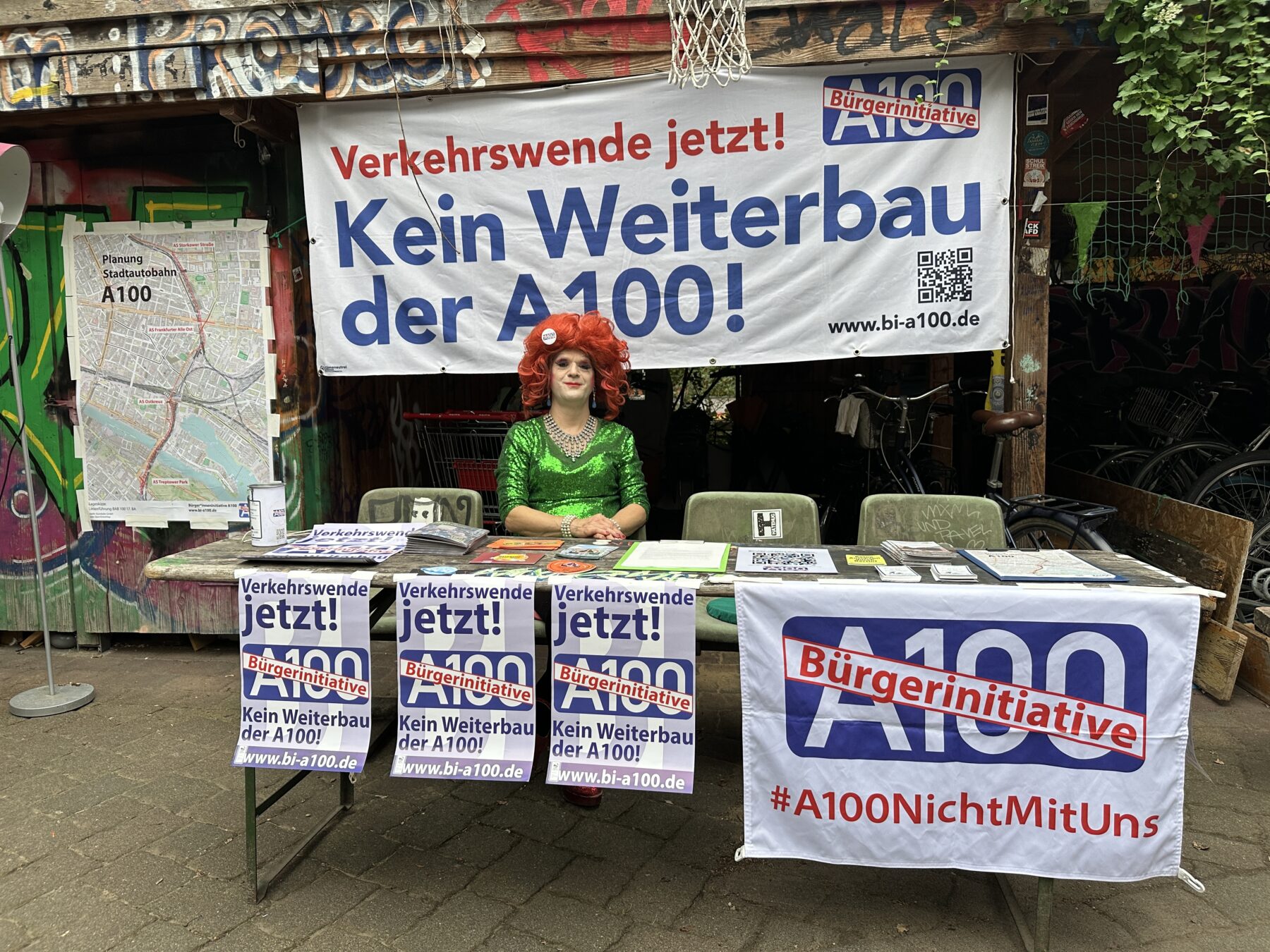 Infostand der Bürger*innenInitiative A100